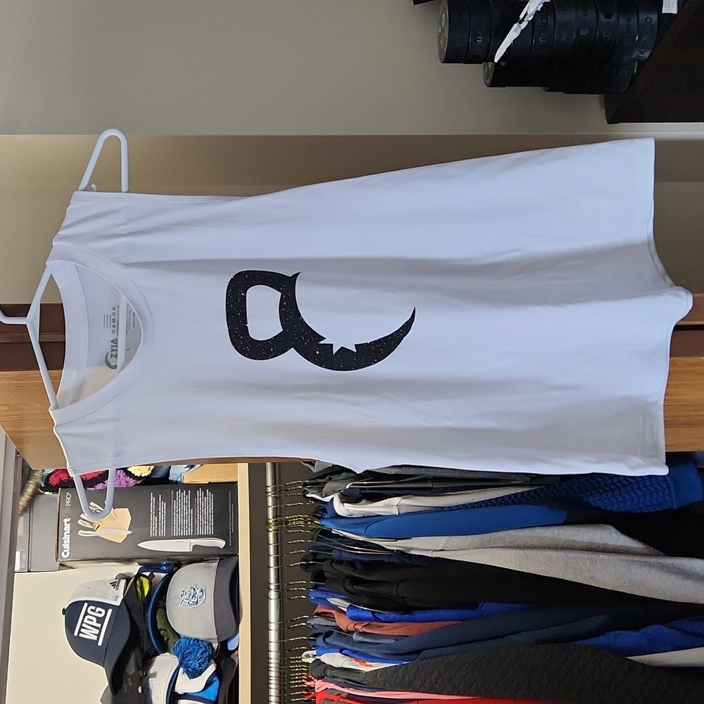 BNWT White Kettle Moon Tank from Zyia